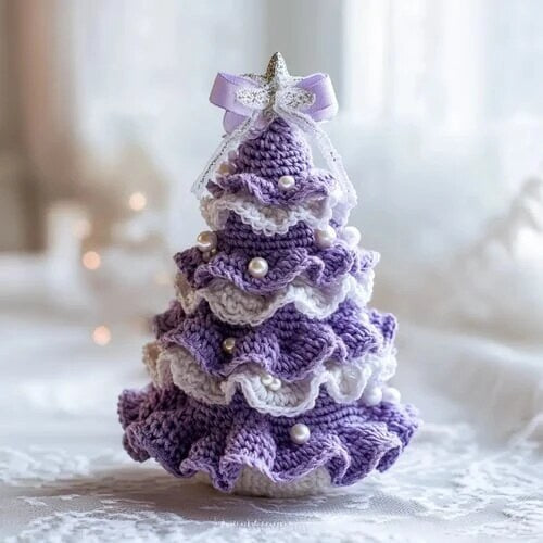 Crochet Christmas Tree Kit – yarn, beads, ribbon, instructions