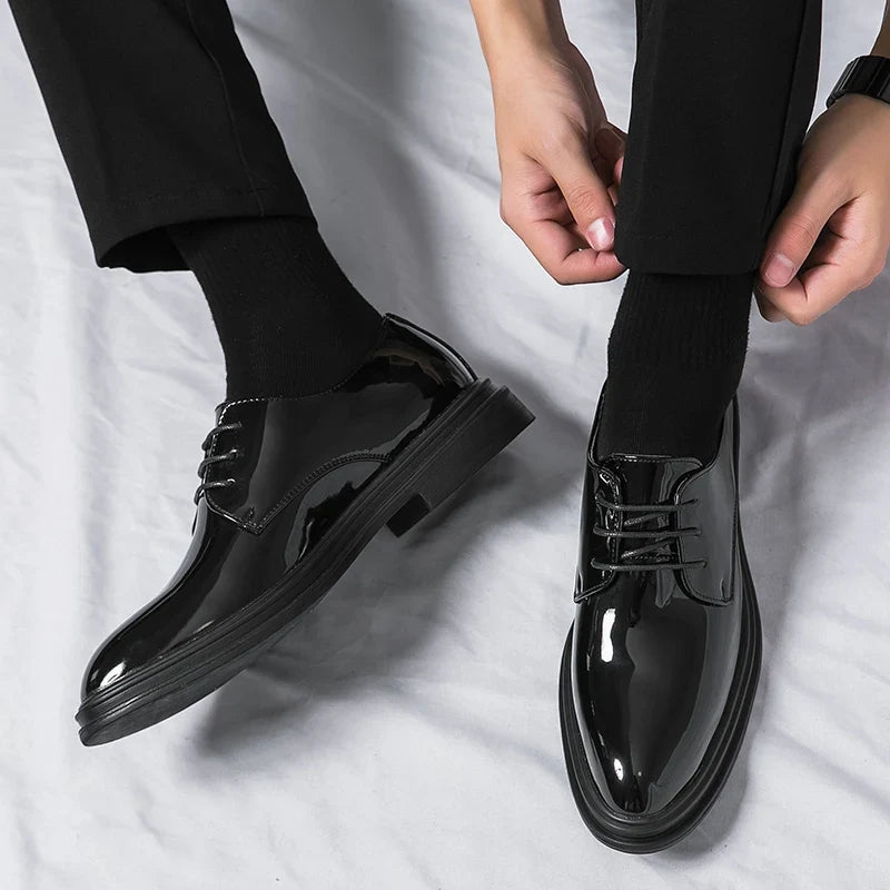 Mens Dress Shoes – high-gloss finish, lace-up, pointed toe