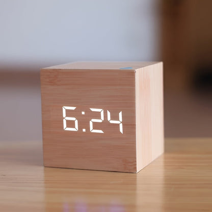 Wood Cube Alarm Clock – LED display, temperature, USB or battery