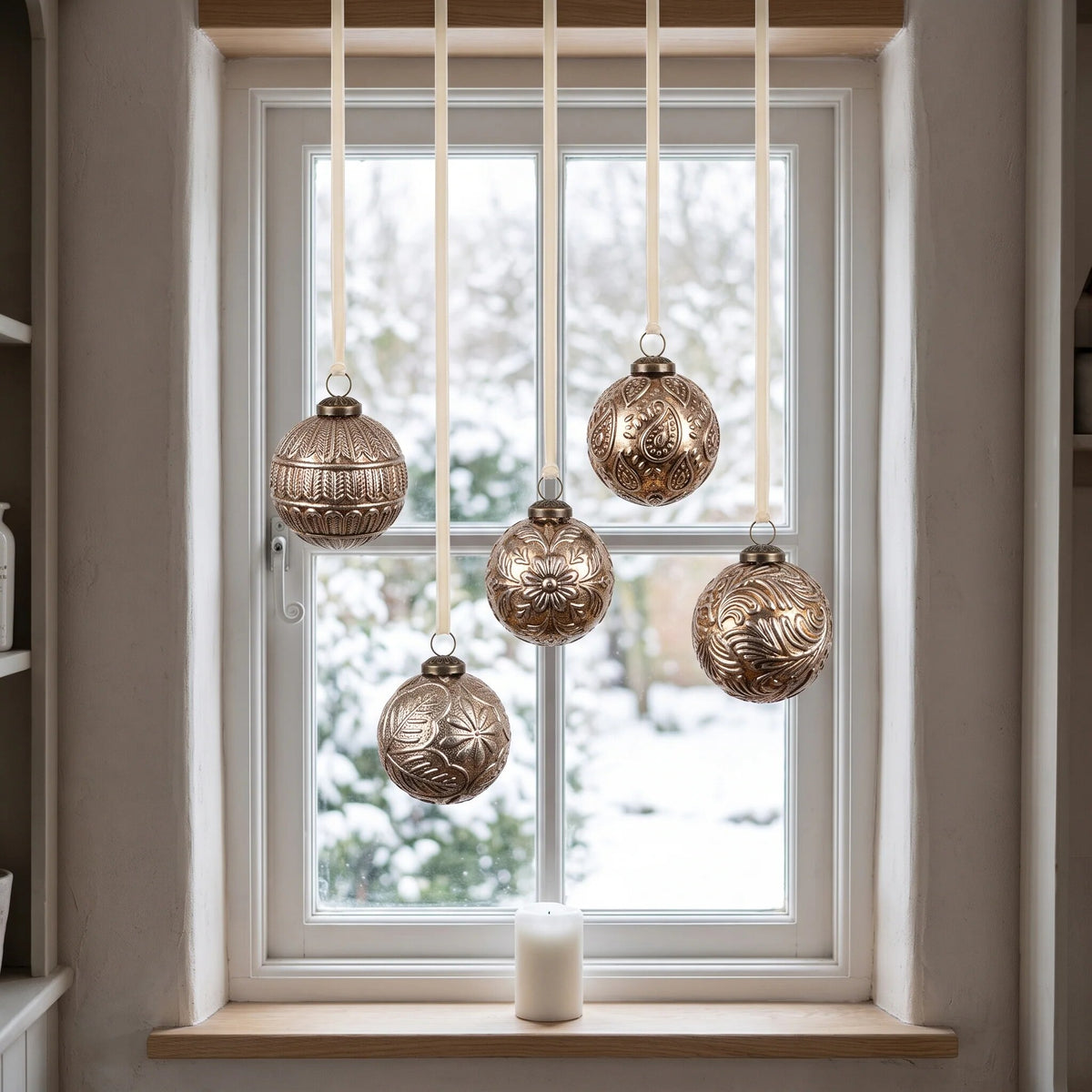 Embossed Christmas Baubles – set of 12, classical style