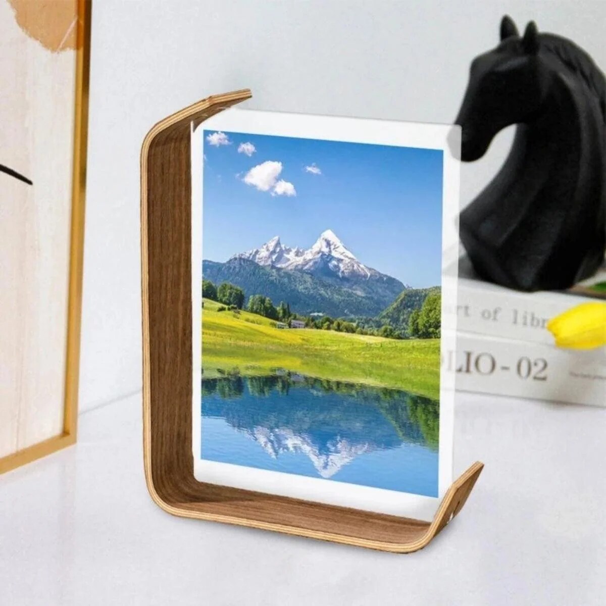 Floating Photo Frame – two-sided display, wood base