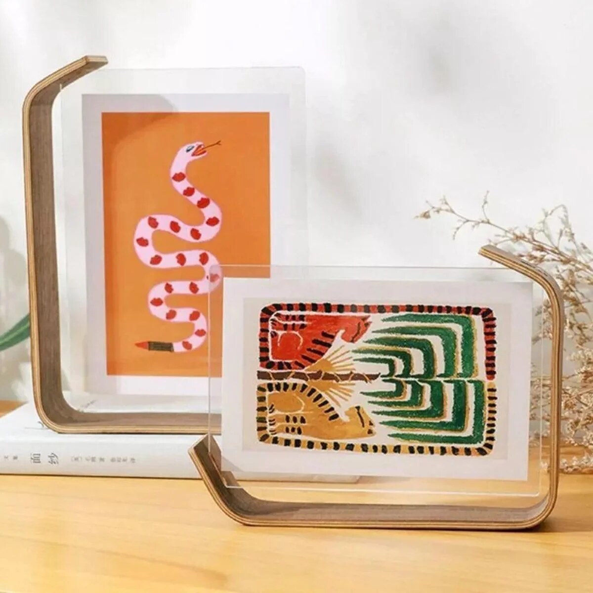 Floating Photo Frame – two-sided display, wood base