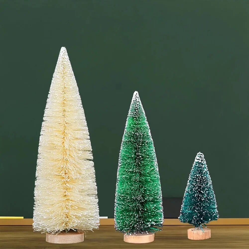Miniature Christmas Tree – desktop decoration in three colours