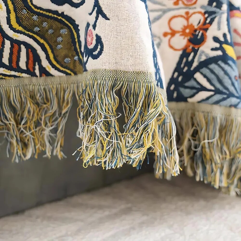 Rustic Floral Throw – cotton jacquard, reversible, with tassels