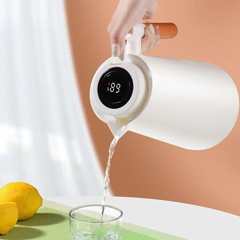 Thermal Jug with Temperature Display